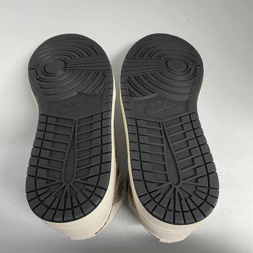 Air Jordan 1 Mid SE Brown Elephant DZ4129 102 Size 10.5 Tan Suede Mid Top Shoe - Picture 5 of 7